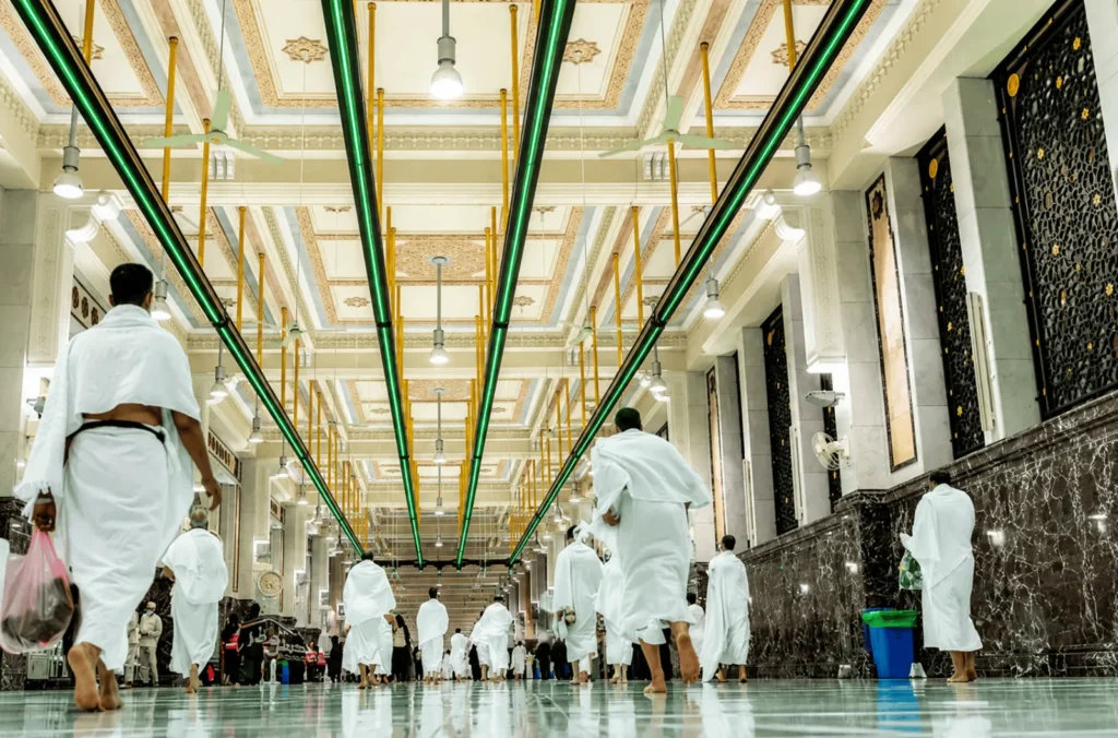 Perform Umrah 7 Easy Steps